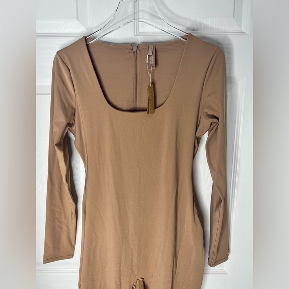 NWT Skims Scoop Neck Jumpsuit Bodysuit Large Sienna - Picture 3 of 8